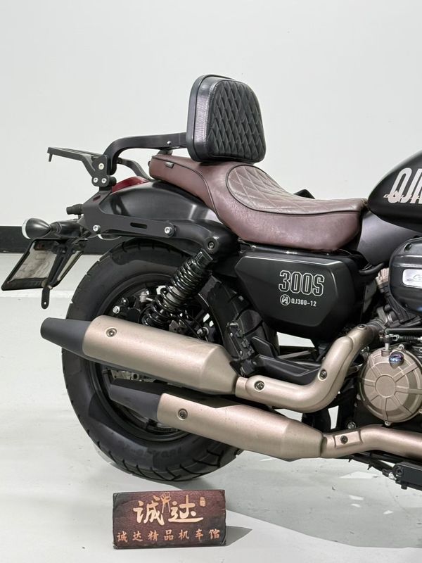 二手QJMOTOR闪300