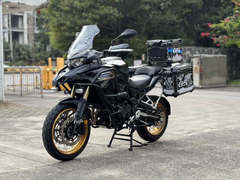 二手贝纳利TRK552