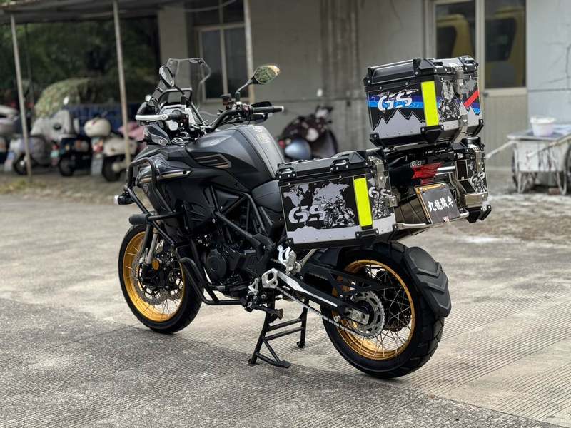 二手贝纳利TRK552