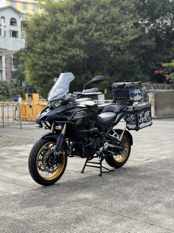 二手贝纳利TRK552