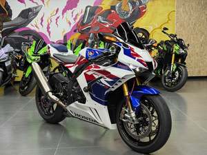 二手本田CBR 1000 RR-R