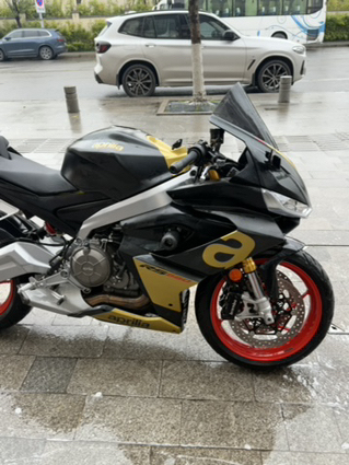 二手阿普利亚RS 660 