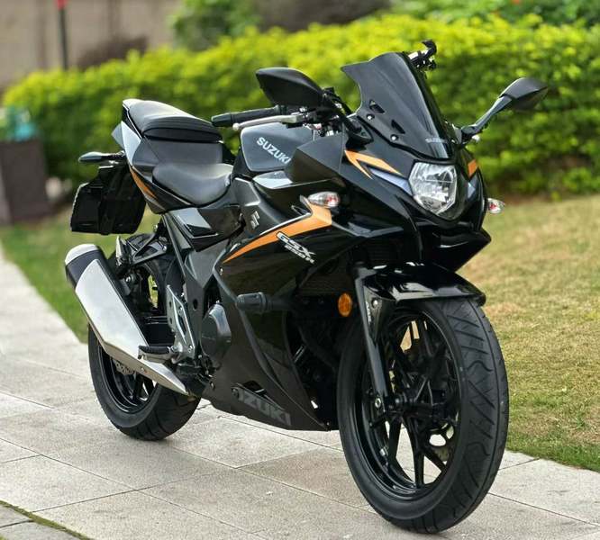二手豪爵铃木GSX250R