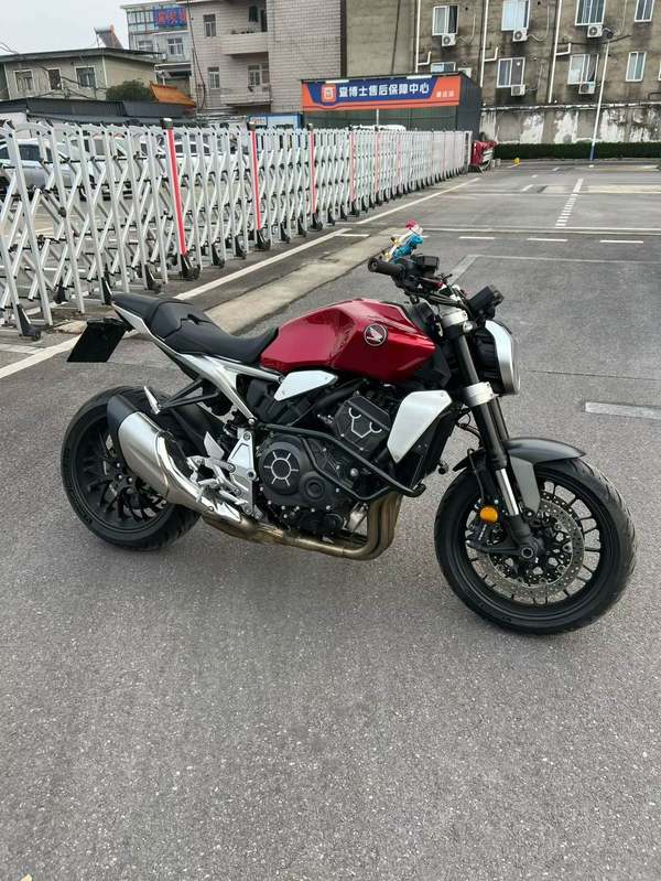 二手本田CB1000R