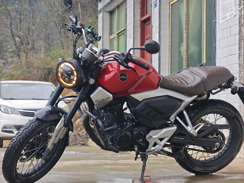 二手五羊本田鸷道 CB190SS