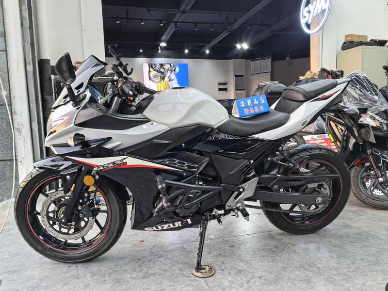 二手豪爵铃木GSX250R