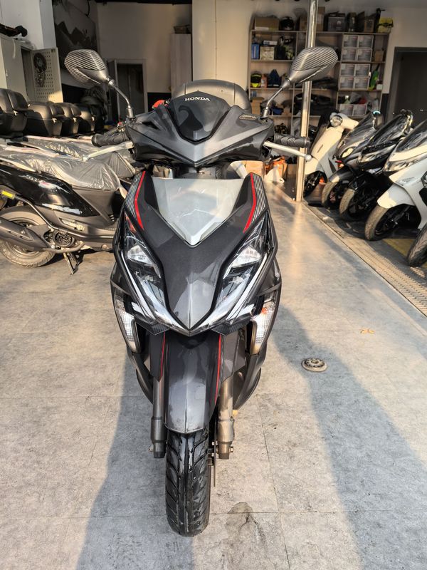 二手新大洲本田裂行 RX125Fi