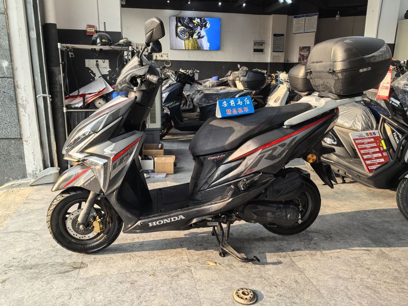 二手新大洲本田裂行 RX125Fi