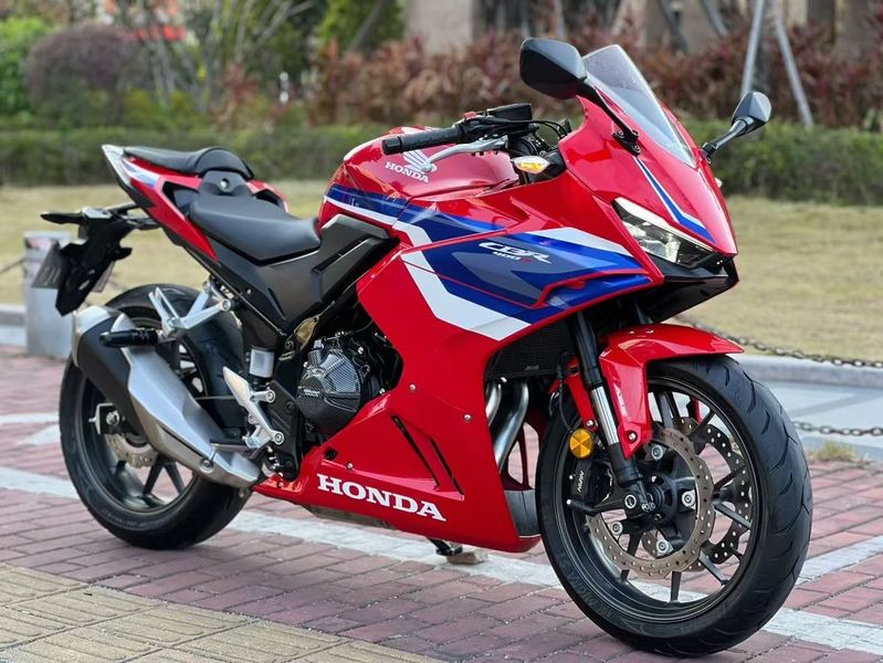 二手本田CBR400R