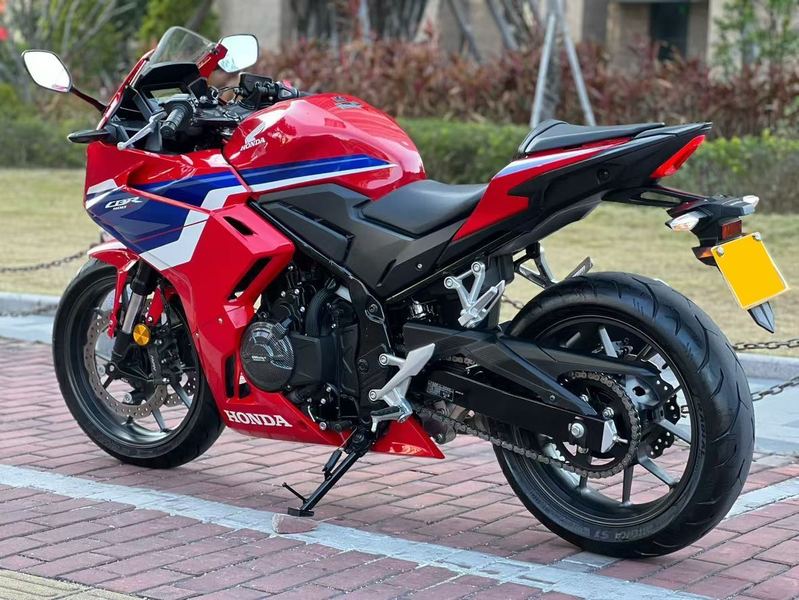二手本田CBR400R