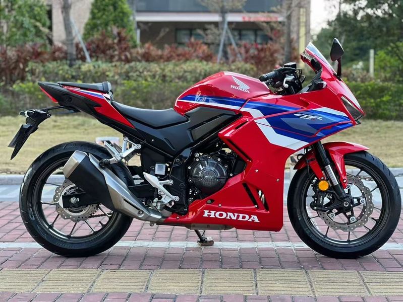 二手本田CBR400R