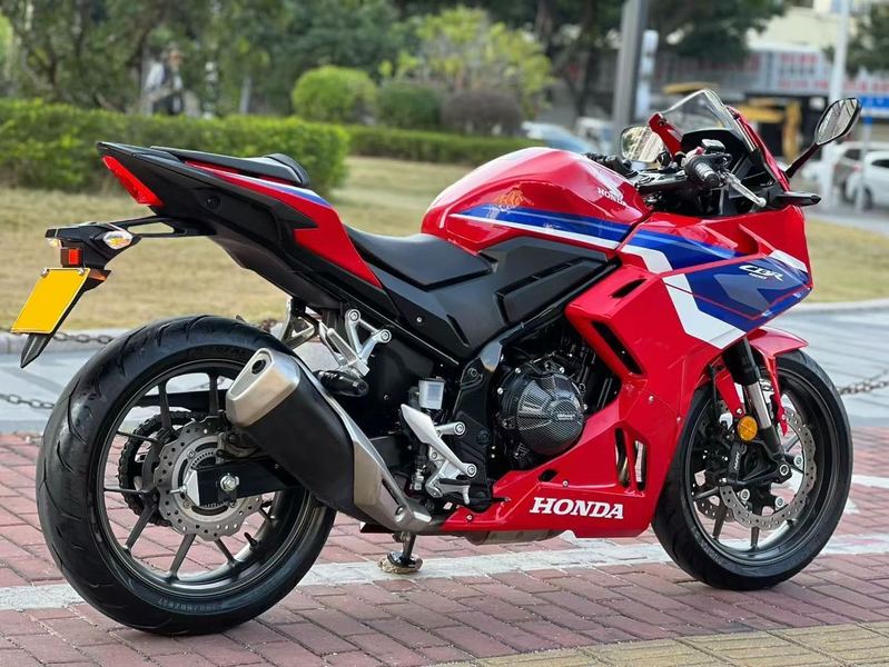 二手本田CBR400R