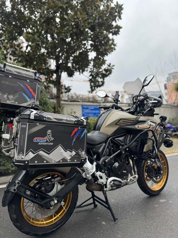 二手贝纳利TRK552