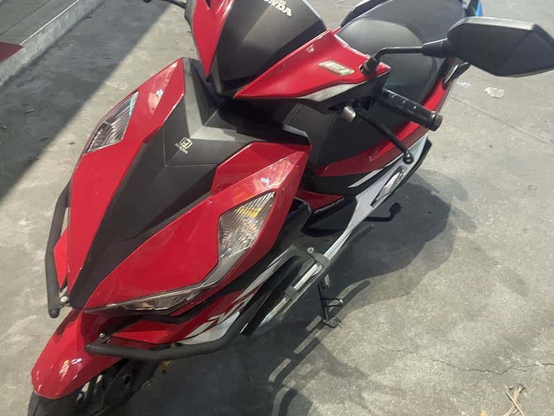 二手五羊本田NX125