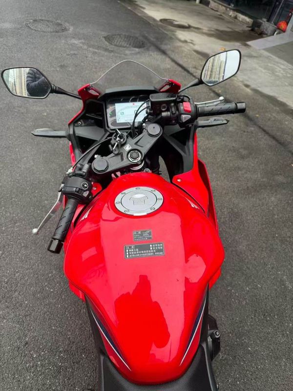 二手本田CBR400R
