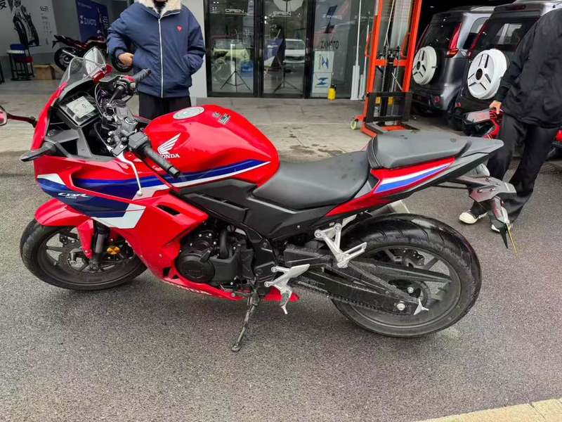二手本田CBR400R