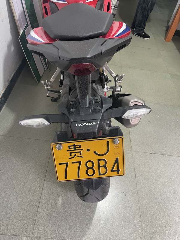 二手本田CBR400R