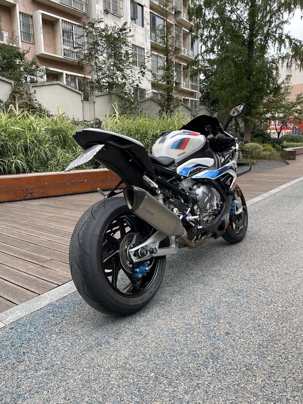 二手宝马M 1000 RR