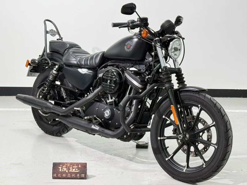 二手哈雷戴维森Iron883 硬汉