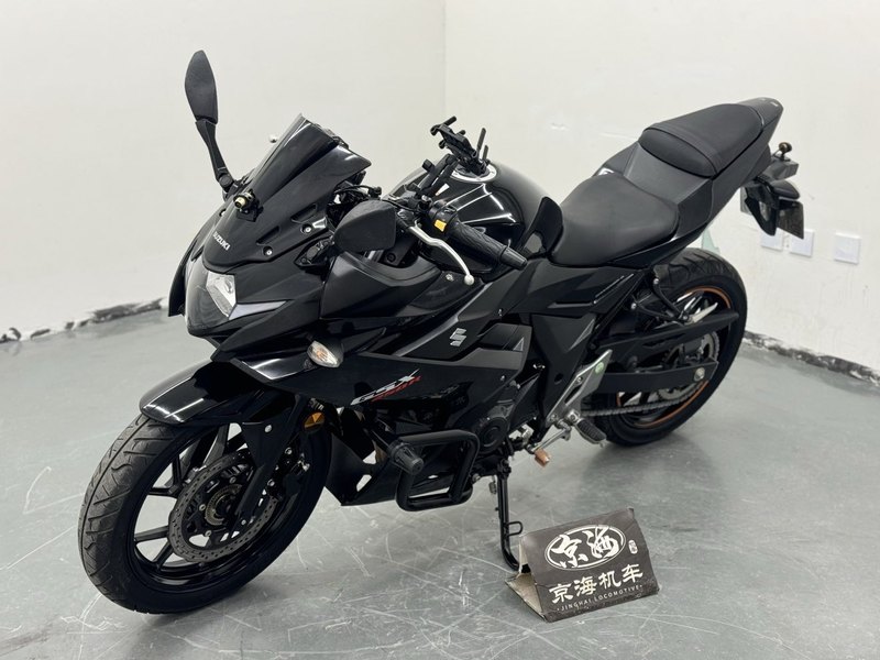 二手豪爵铃木GSX250R