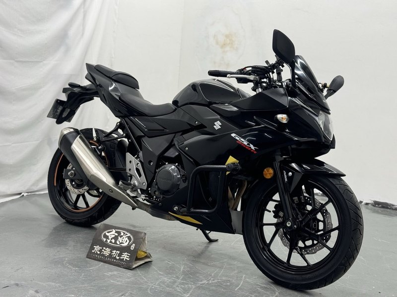二手豪爵铃木GSX250R