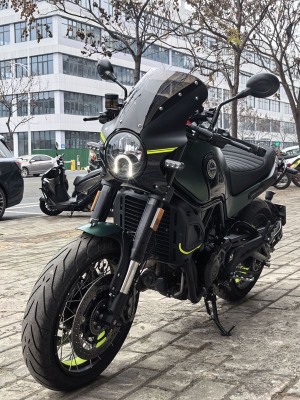 二手贝纳利幼狮 Leoncino 500