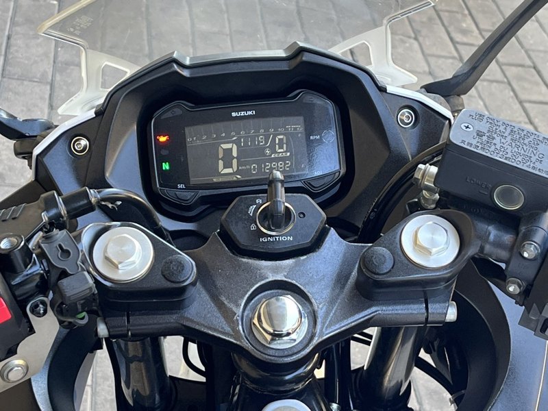 二手豪爵铃木GSX250R