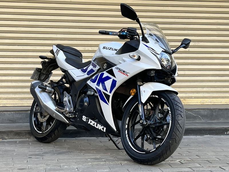 二手豪爵铃木GSX250R