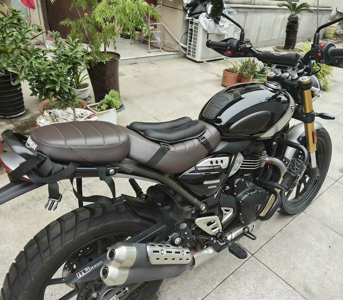 二手凯旋Scrambler 400 X