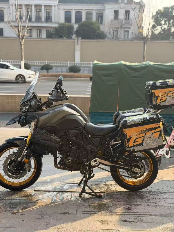 二手贝纳利TRK702