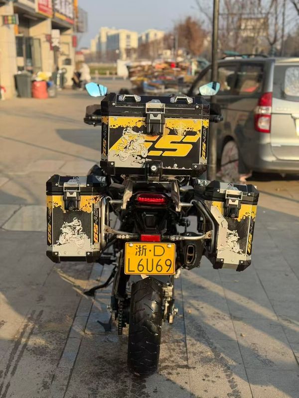 二手贝纳利TRK702