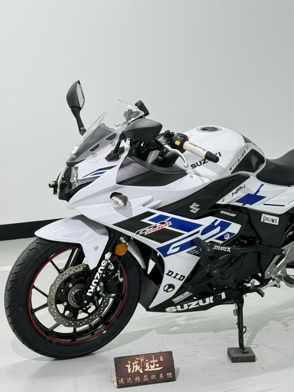 二手豪爵铃木GSX250R