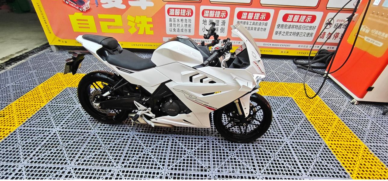 二手赛科龙RC250