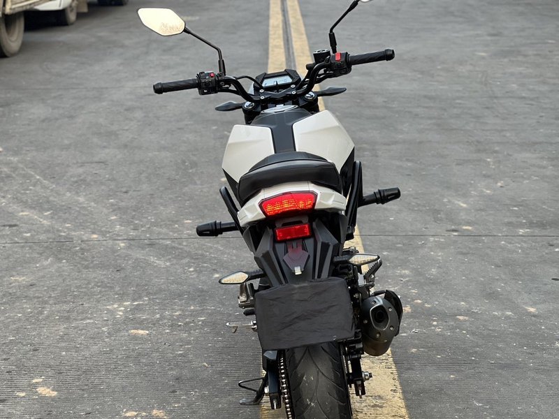 二手春风ST狒狒