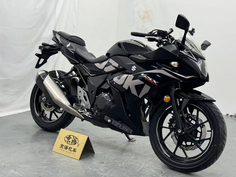 二手豪爵铃木GSX250R