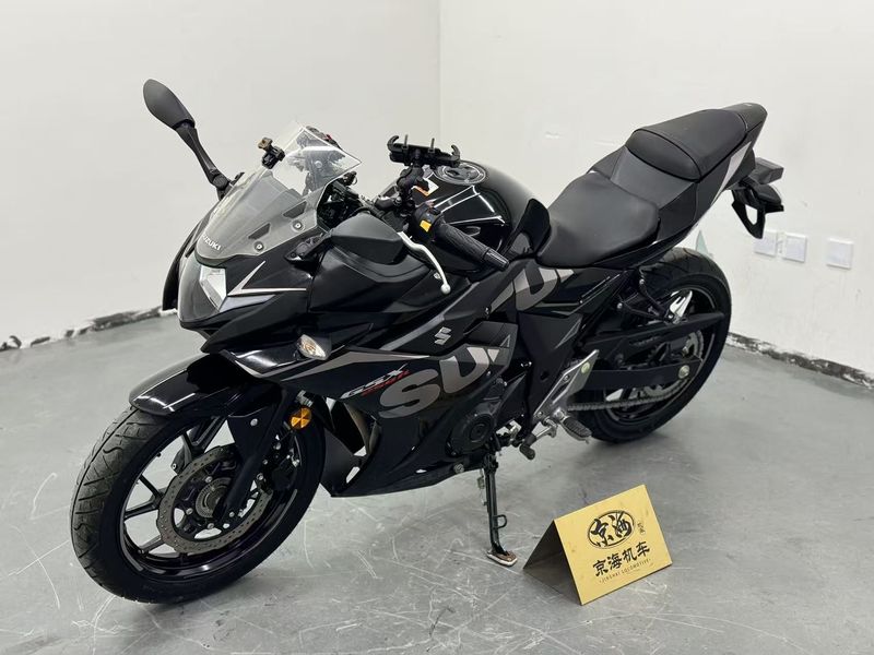 二手豪爵铃木GSX250R