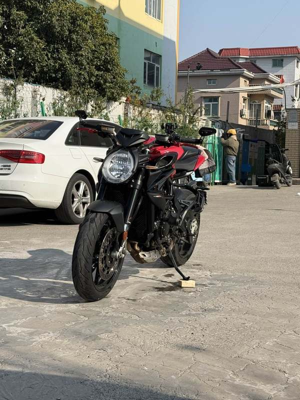 二手奥古斯塔Brutale 800