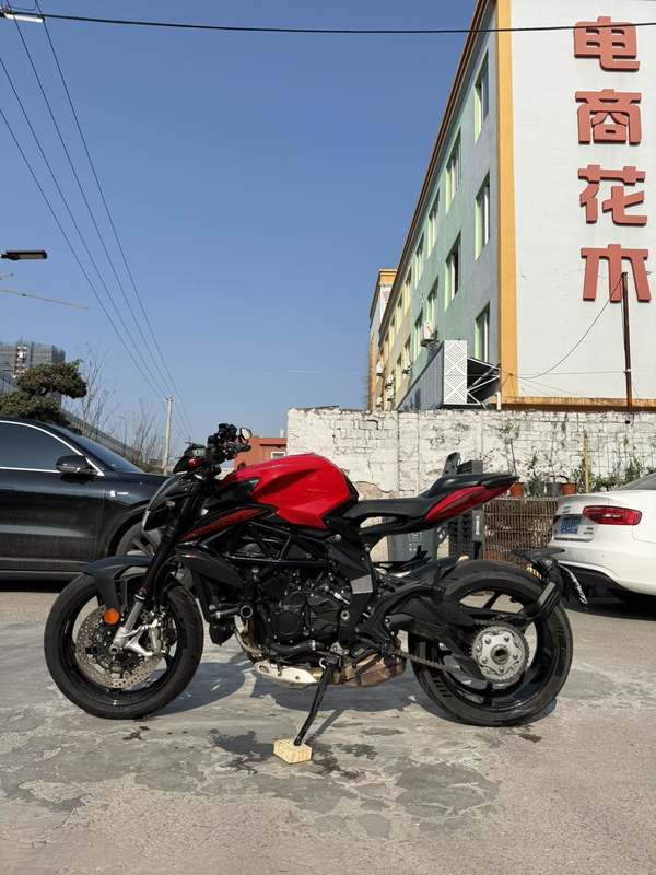二手奥古斯塔Brutale 800