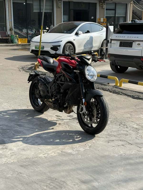 二手奥古斯塔Brutale 800