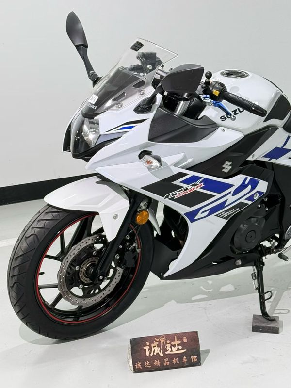 二手豪爵铃木GSX250R