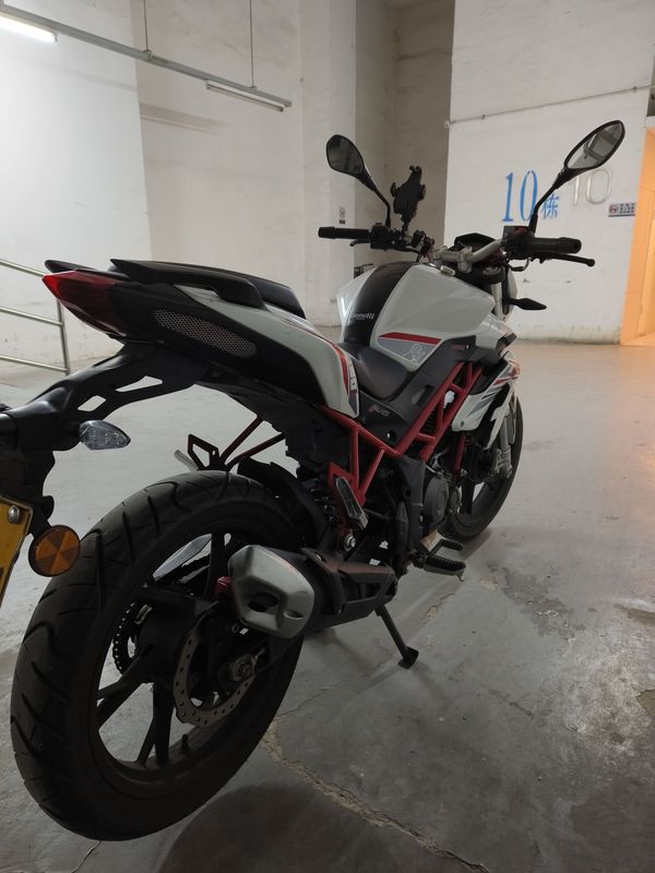 二手贝纳利红宝龙 TNT150i