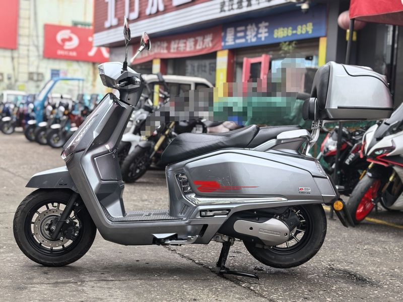 二手QJMOTOR阳光迪诺