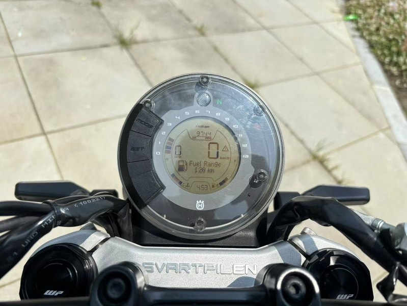 二手HUSQVARNA黑箭 401