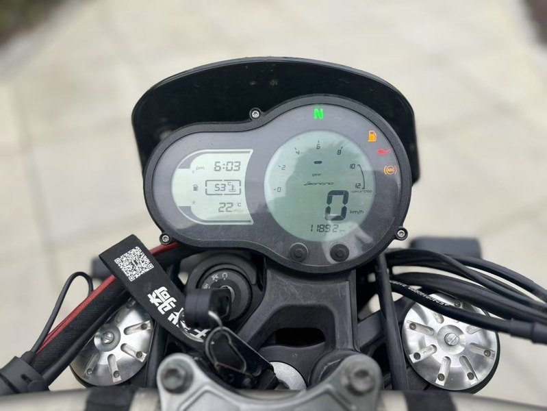 二手贝纳利幼狮 Leoncino 500