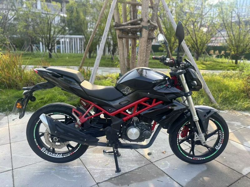 二手贝纳利红宝龙 TNT150i