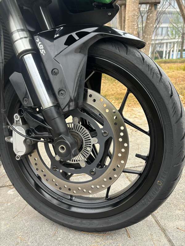 二手贝纳利龙卷风 Tornado 252R