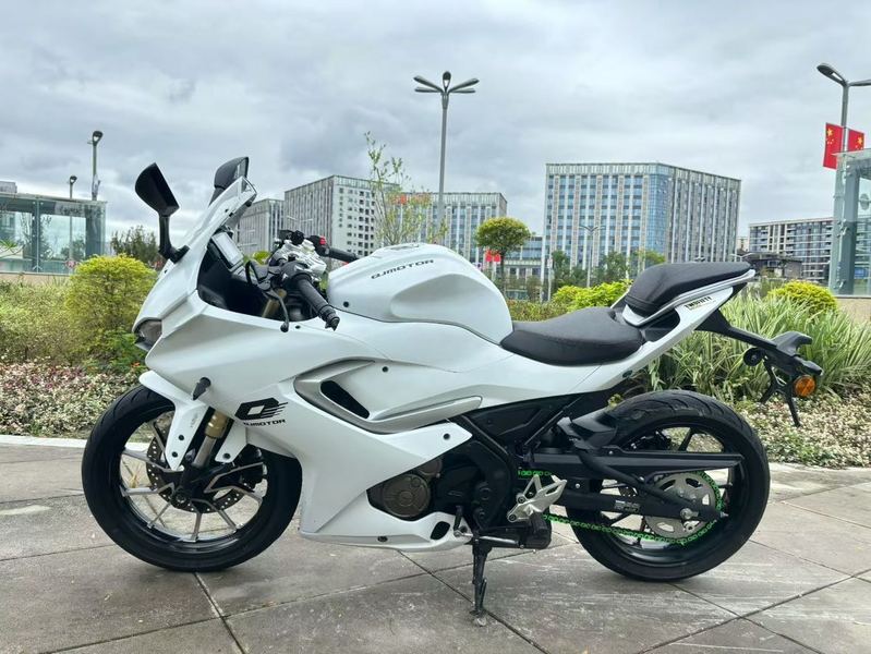 二手QJMOTOR赛250