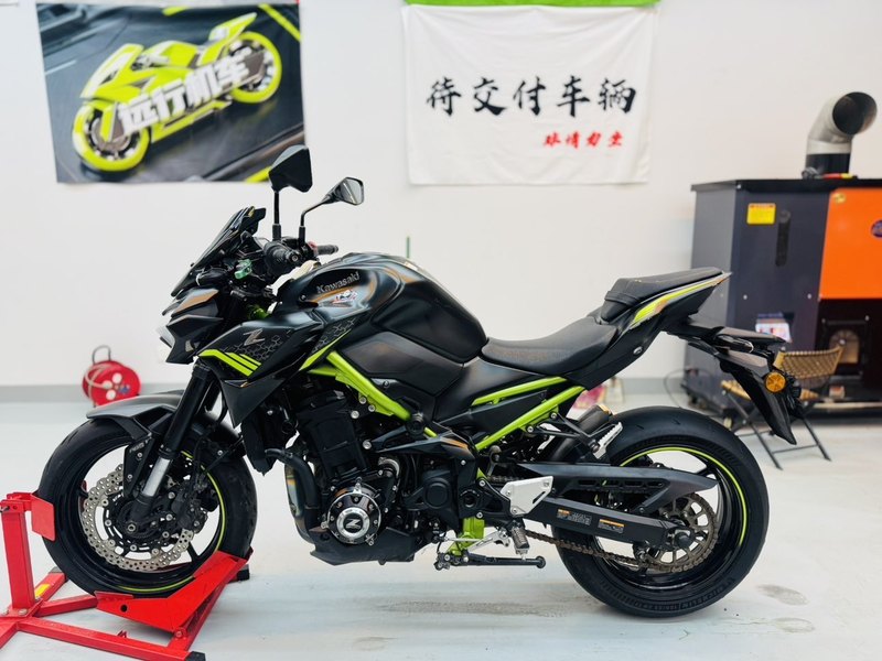 二手川崎Z900