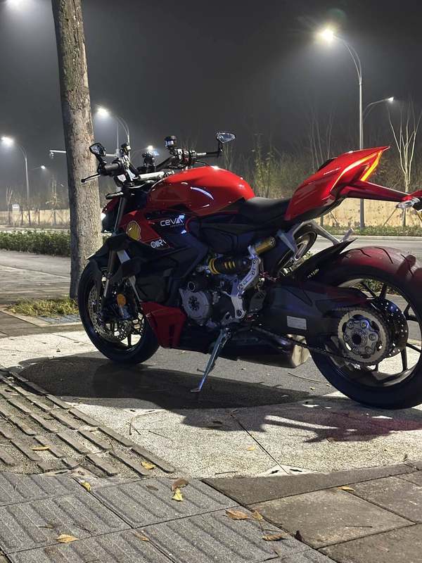 二手杜卡迪Street Fighter V2