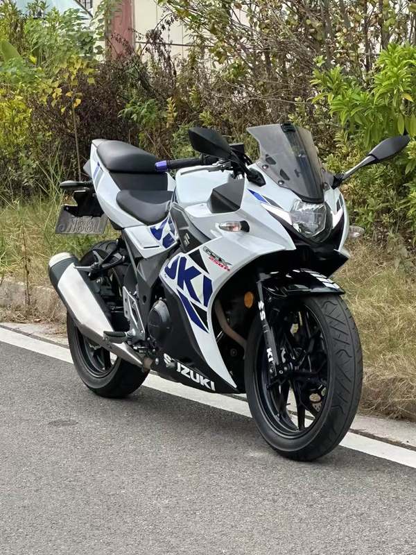 二手豪爵铃木GSX250R